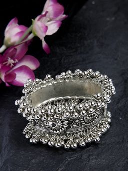 Moedbuille - Beads Studded Floral Design Oxidised Silver Plated Handcrafted Tribal Bracelet