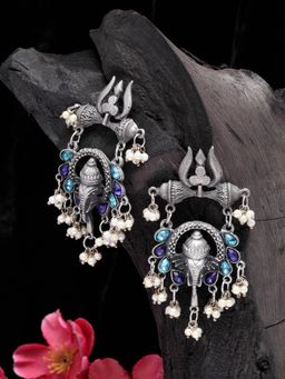 Moedbuille - Ganesha Look Temple Design Stone & Pearls Studded Oxidised Silver Plated Earrings