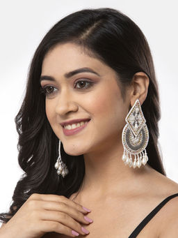 Moedbuille - Off White Pearls & Beads Studded Tasselled Contemporary Design Handcrafted Drop & Dangler