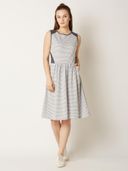 Grey color option, Currently selected