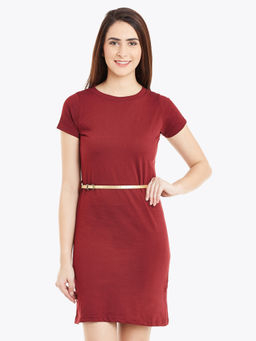 Miss Chase - Maroon Solid Dress With Belt