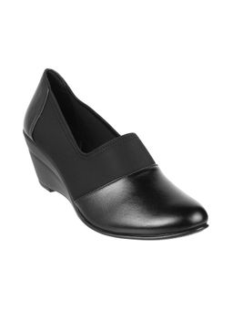 Metro - Black Solid Wedges