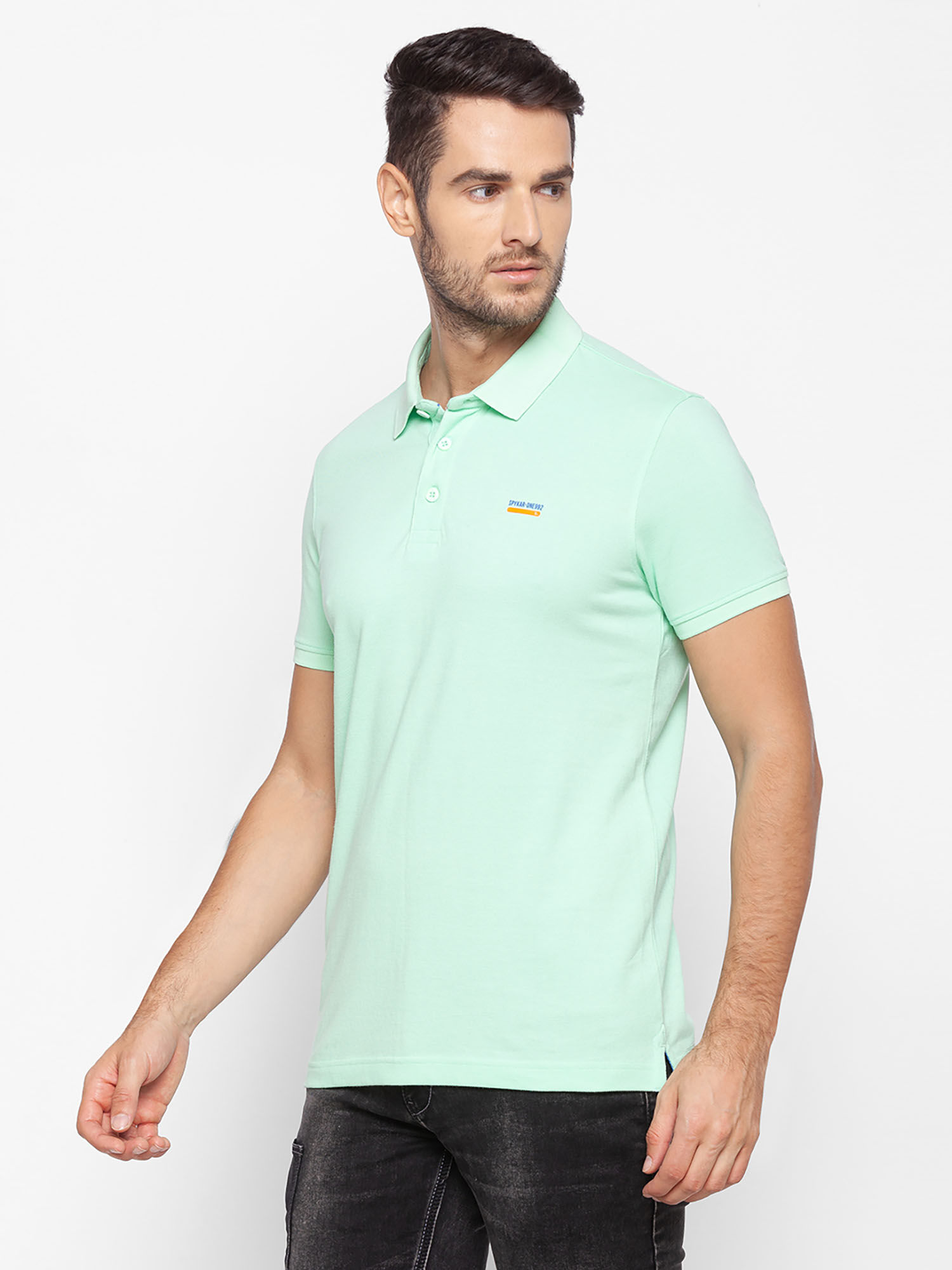 Buy Spykar Green Solid T Shirts Online 