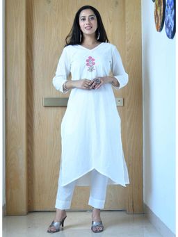 Mulmul - Ishanvi Cotton Suit (Set of 3)