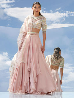 MANDIRA WIRK - Peach Valley Of Flower Embroidered Valley Skirt With Kurta & Dupatta (Set of 3)