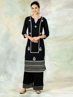 MANDIRA WIRK - Classic Straight Embellished Kurta With Pant And Dupatta (Set of 3)