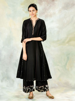 MANDIRA WIRK - Embellished Kurta With Black Palazzo And Hand Embroidered Dupatta (Set of 3)