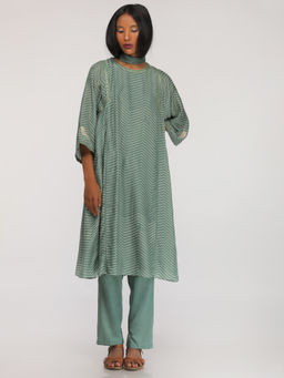 Myoho - Green Chevron Box Sleeves Kurta