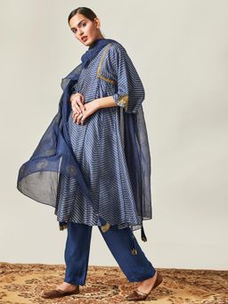 Myoho - Midnight Blue Chevron Print Kurta With Pant & Dupatta (Set of 3)