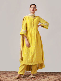 Myoho - Yellow Benarasi Buti Placket Embroidered Kurta
