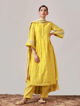 Myoho - Lime Embroidered Kurta With Dupatta (Set of 2)