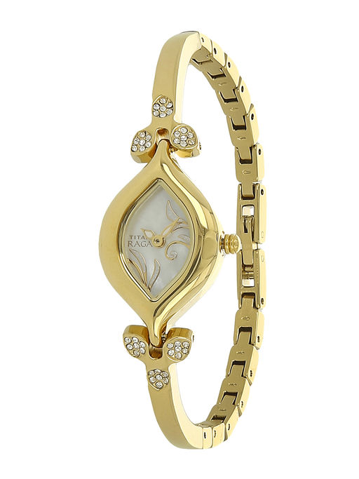 Buy Titan Silver Oval Analog Watch -NK2012YM04 Online