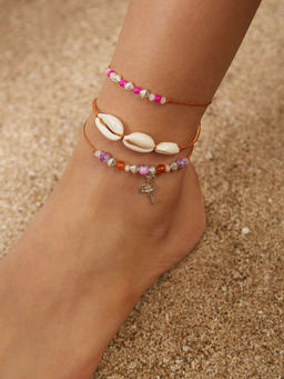 Pipa Bella by Nykaa Fashion - Beaded Shell & Flamingo Anklet Set