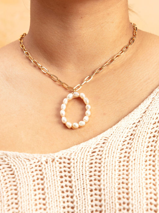 Pipa Bella by Nykaa Fashion Gold Pearl Studded O Initial Chain Necklace