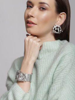 Outhouse - Silver OH V Astra Silver Cuff