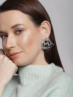 Outhouse - Silver OH V Lunar Studs