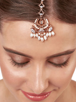 Outhouse - Pearl Liaison Maang tikka