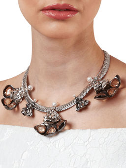 Outhouse - Amber Noir Choker