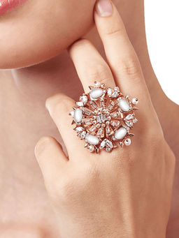 Outhouse - Cendrillon Rouge Ring