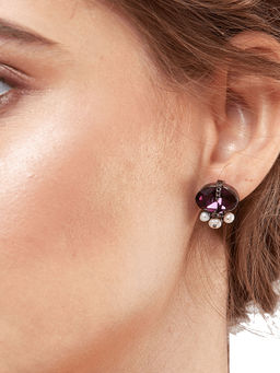 Outhouse - Rouge Petit Studs