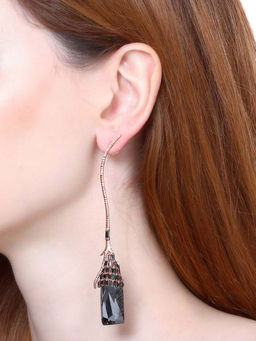 Outhouse - The Icicle Gold Ear pendants