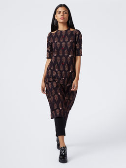 Okhai - Mystic Muse Embroidered Kurta