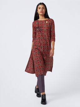 Okhai - Sweet Melody Ajrakh Kurta