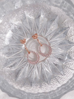 Praavy - 925 Sterling Silver Hanging Oval Earrings platted in Rose gold. (P19E0098)