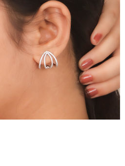 Praavy - 925 Sterling Silver Dual Heart Huggie Hoop earrings. (P19E0110)