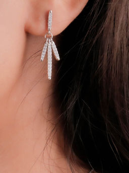 Praavy - 925 Sterling Silver Dropping Bars Earrings. (P19E0114)