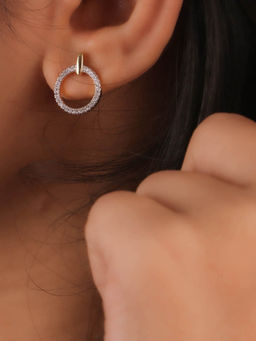 Praavy - 925 Sterling Silver Silver Diamond Circle Earrings platted in Gold. (P19E0130)