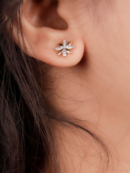Praavy - 925 Sterling Silver Dandelion Earrings platted in Yellow Gold. (P19E0160)