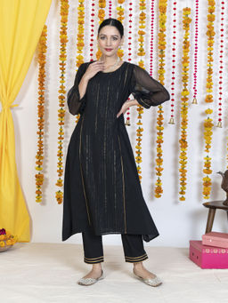 Akiso - Black Round Neck, Puffed Chiffon Sleeves Kurta
