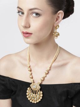 PANASH - Gold-Toned Off-White Kundan Stone-Studded Jewellery Set