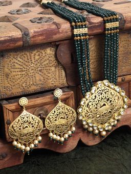PANASH - Gold-Plated Green Off-White Kundan-Studded Beaded Handcrafted Jewellery Set