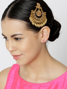 Priyaasi - Gold Plated Handcrafted Stone Studded Passa