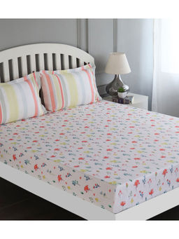 GM - White Red Floral Flat 150 TC Cotton Queen Bedsheet with 2 Pillow Covers (Set of 3)