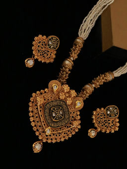 PANASH - Antique Gold-Toned Kundan Stone-Studded Jewellery Set (Set of 2)