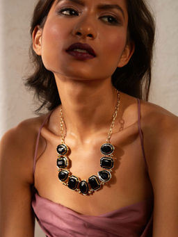 Pipa Bella by Nykaa Fashion - Statement Necklace Embellished With Black Stones