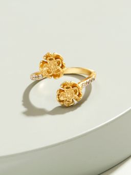 Pipa Bella by Nykaa Fashion - Gold-Toned Floral Finger Ring