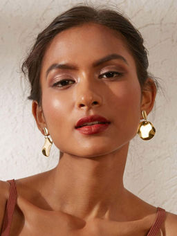 Pipa Bella by Nykaa Fashion - Solid Round Gold Danglers