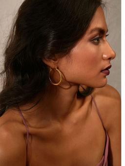 Pipa Bella by Nykaa Fashion - Classic Gold Minimal Solid Small Hoops