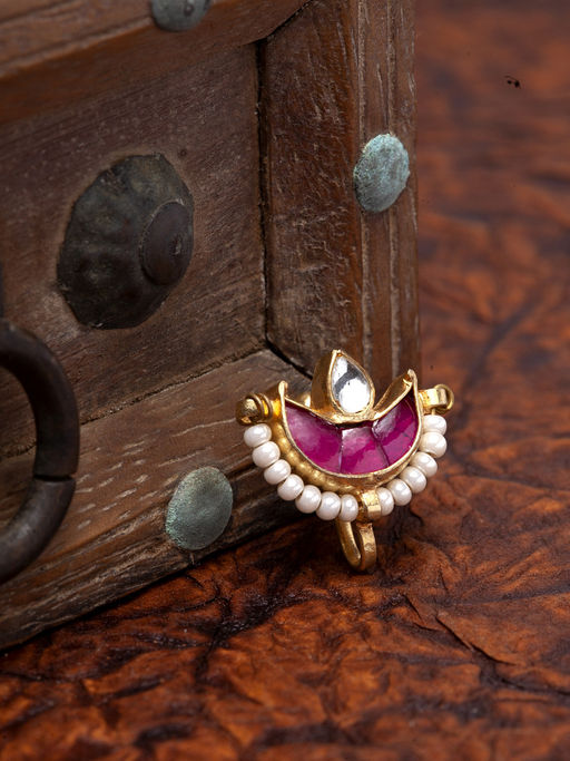 PANASH Gold-Plated White Kundan-Studded Nose Pin