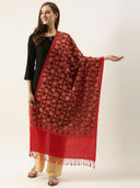 Red color option, Sold out, Currently selected