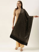 Black color option, Sold out, Currently selected