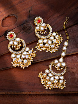 Peora - Red Kundan Pair of Earrings & Maang Tikka (Set of 2)-PF24ET4153R