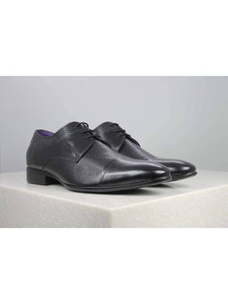 PRIVO - Black Solid Formal Shoes