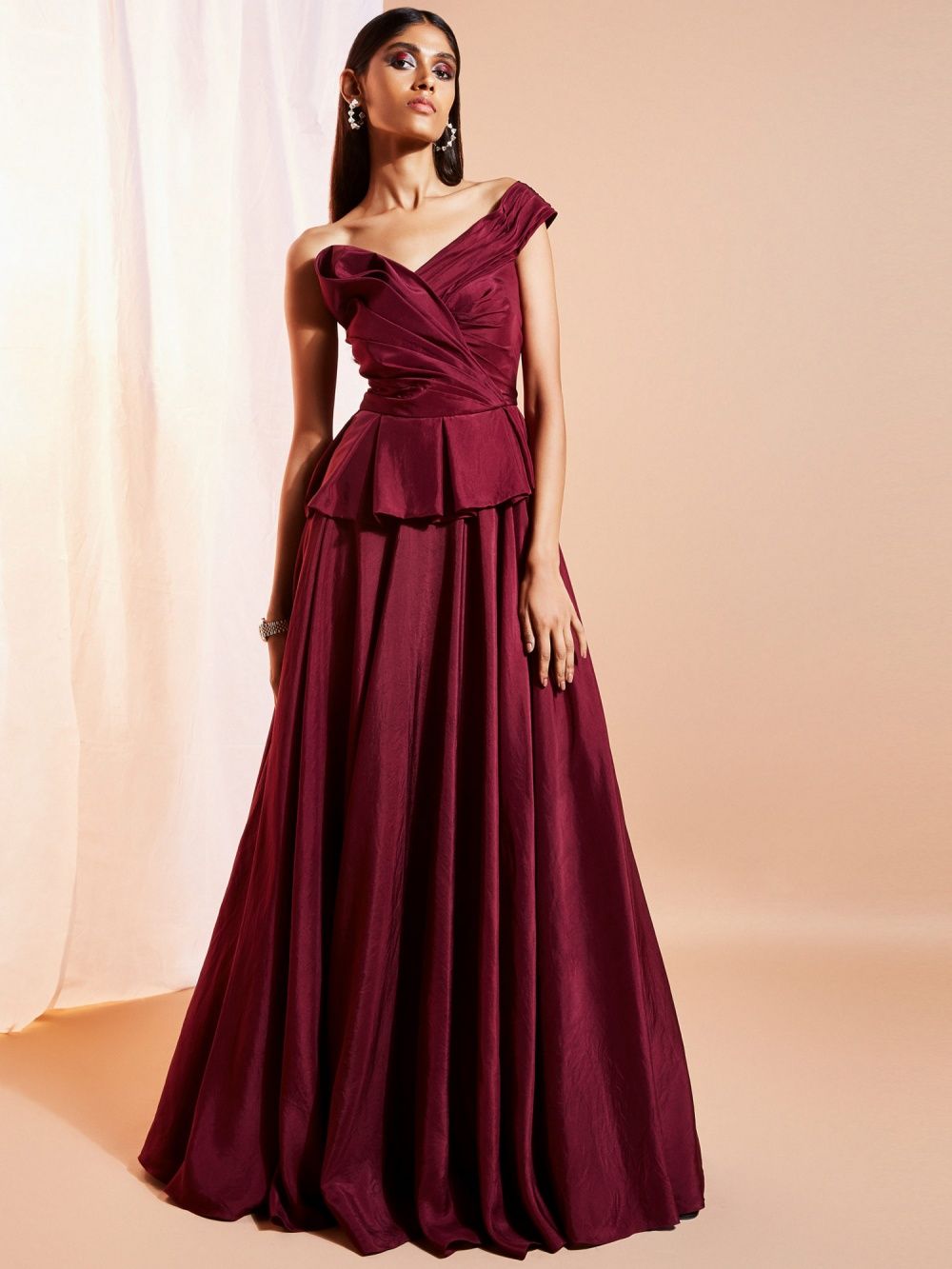 Silk Gowns Buy Designer Silk Gowns Online From Best Designs Nykaa Fashion