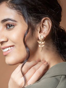 Suhani Pittie - Gold Rose Vine Stud Earrings