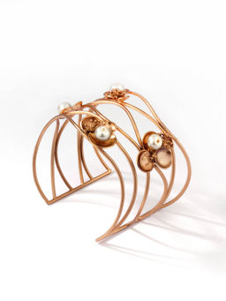 Suhani Pittie - Amazonian Cuff With Pearls